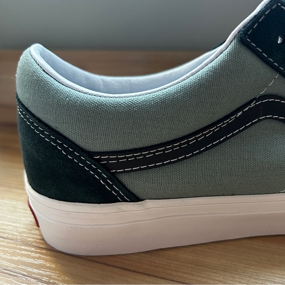 NIB Limited Edition Color Vans Old Skool - Picture 4 of 11